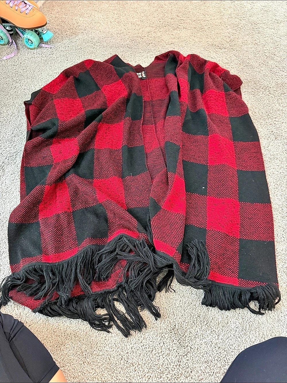 Freshcut Plaid Fringe Poncho Red & Black S/M